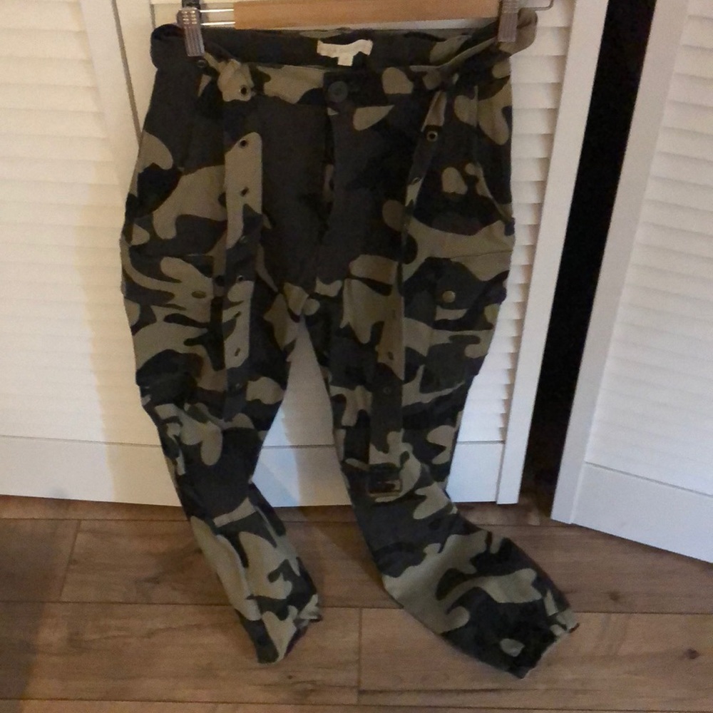 Camp pants